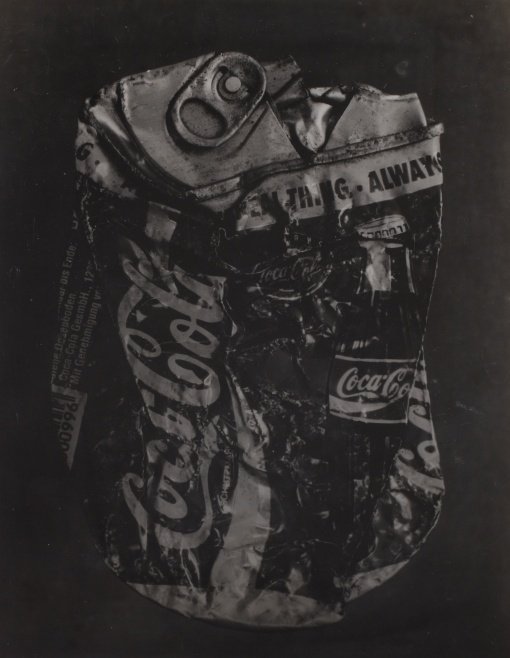 Coca-Cola, z cyklu Opuštěné předměty