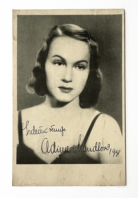 Nevinná, Adina Mandlová
