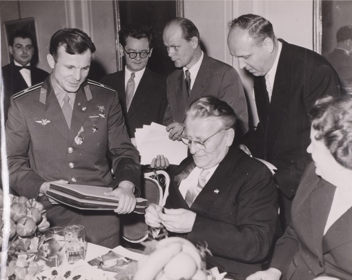 Julius Gagarin, Antonín Zápotocký, ad., 4 ks