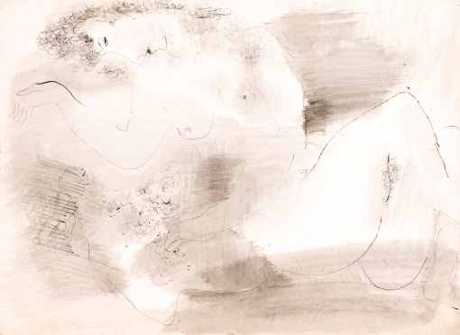 Žena na polštáři