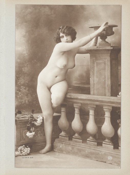 Akt v ateliéru