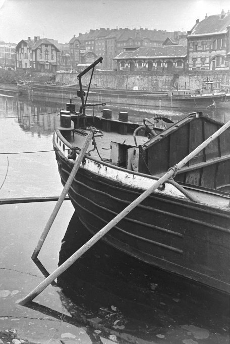 Holešovický přístav, z cyklu Mizející Praha