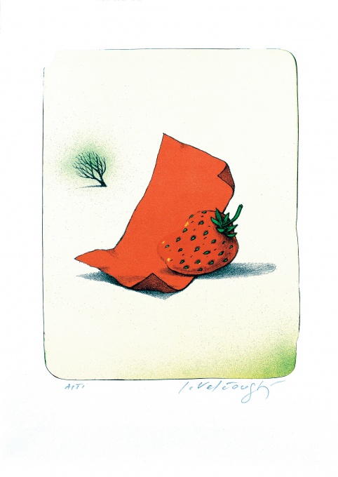 Jahoda na červeném papíru