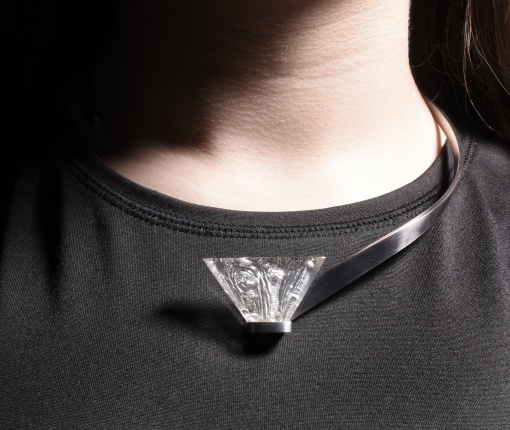 Náhrdelník s křišťálem