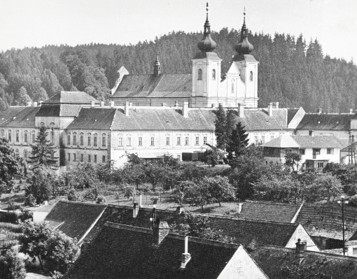 Nová Říše, Klášter