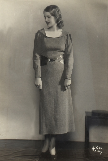 Dora Alex Barton