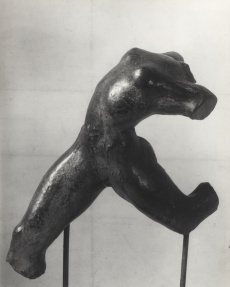 Socha III.