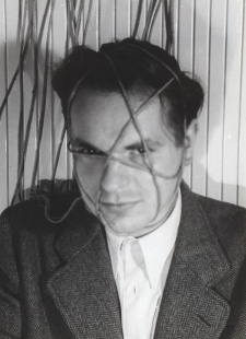 Svázaný, Václav Zykmund