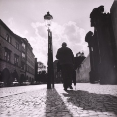 Z cyklu Pražský chodec