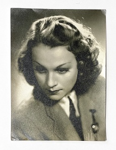 Adina Mandlová