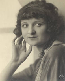 Dívka