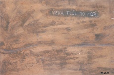 Řeka teče do moře