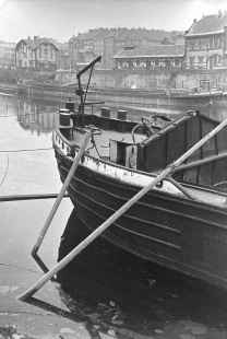 Holešovický přístav, z cyklu Mizející Praha