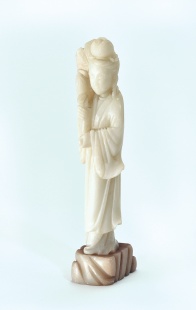 Stojící Kuan – Jin