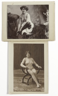 Erotické fotografie, 2 ks