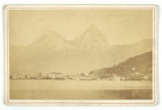 Lac des 4 Cantons, Brunnen et les monts Mythen