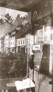 Telefonní budka