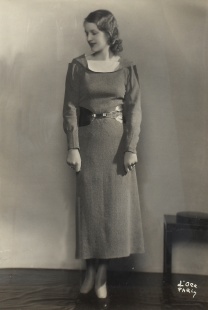 Dora Alex Barton