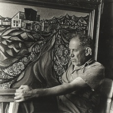 Josef Sudek před obrazem Bohdana Kopeckého